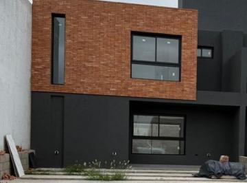 pradosfrente2.jpeg · Venta Exclusivo Dúplex de 3 Dorm. en Prados de Manantiales – Diseño Moderno y Confort Premium