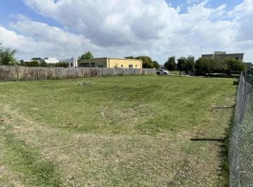 Terreno · 600m² · Terreno en Venta - 900 m² - San Sebastián