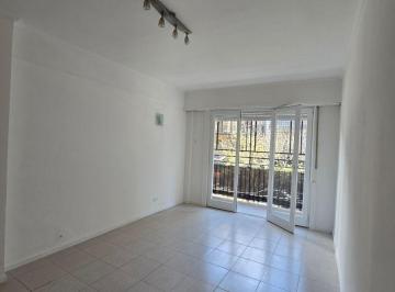 Departamento de 1 ambiente, Mar del Plata · Dpto. con Balcón a La Calle 32 m². Buenos Aires 2400