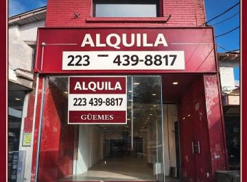 Local comercial · 70m² · Calle Guemes, Frente a Plaza del Agua - Alquiler Local