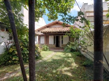 Casa · 374m² · 3 Ambientes · Casa en Venta Barrio Don Bosco