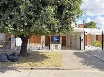 Casa · 138m² · 2 Dormitorios · 1 Cochera · Casa en Venta
