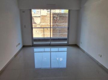 Departamento de 3 ambientes, Mataderos · Mataderos Excelente Depto 3 Amb 1ºp C/frte Balcón C/2 Baños, 1 en Suite, y Todos Los Amenities