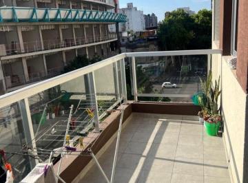 Departamento · 64m² · 3 Ambientes · Departamento de 72 m² 3 Ambientes con Balcón Corrido