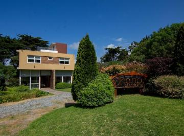 Quinta vacacional · 220m² · 5 Ambientes · Venta Casa de Playa - Ohana Beach House Mar de Las Pampas