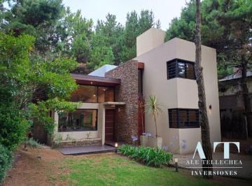 Casa · 150m² · 4 Ambientes · Casa Prana: Diseño de Vanguardia y Confort Sustentable en El Bosque de Mar de Las Pampas.
