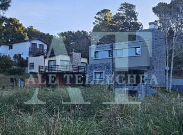 Terreno · 450m² · Lote en Esquina con Gran Espacio Verde: Tu Oportunidad en Mar de Las Pampas.