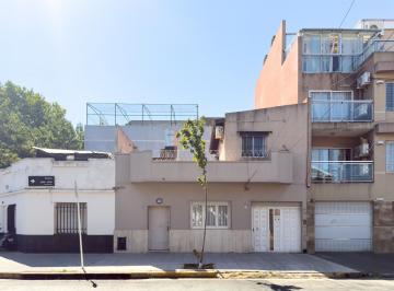 PH · 144m² · 4 Ambientes · 1 Cochera · Venta PH 4 Ambientes con Garage y Terraza Villa Luro