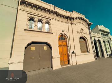 Casa · 276m² · 17 Ambientes · 1 Cochera · Casa en Venta, Apta Para Local Comercial y Desarrollo de 276 m² Cubiertos - Alta Córdoba