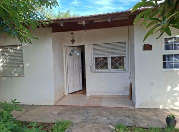 Casa · 80m² · 2 Dormitorios · 1 Cochera · Zona Colinas; Chalecito 3 Ambientes C/ Jardin