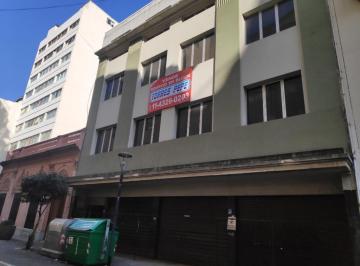 Edificio · 2500m² · A 100 m de La Av 9 de Julio