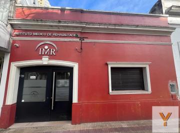 Casa · 230m² · 5 Ambientes · Casa en Venta - 4 Dorm. 1 Baño - La Plata