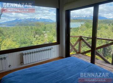 dormitorio principal · Casa en Venta con 2 Dorm. Vista Al Cerro en Villa La Angostura