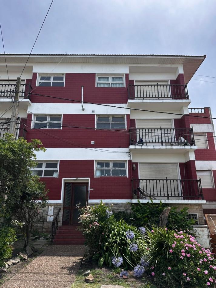 Excelente departamento 3 amb con cochera en punta mogotes, A 200M del mar!