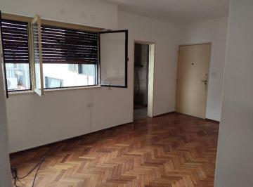 Departamento de 2 ambientes, Almagro · Almagro 2 Ambientes Muy Luminoso Piso Alto!