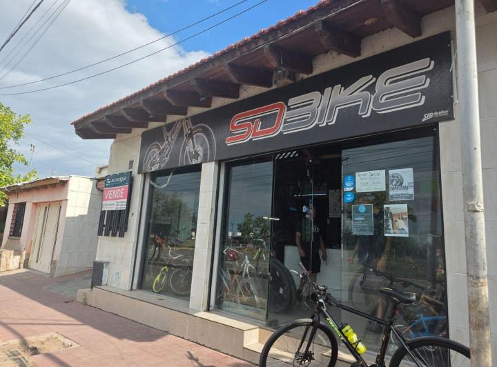 Local comercial · 152m² · 1 Cochera