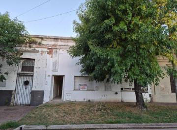 Casa · 132m² · 3 Ambientes · Areco - Casa a Reciclar - Buena Ubicacion - Antigua