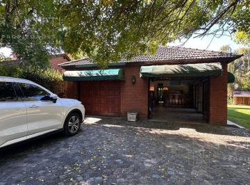 Casa · 105m² · 2 Ambientes · 2 Cocheras · Chalet Lote 333 M3 - Dos Ambientes