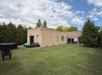 Casa · 110m² · 4 Ambientes · 3 Cocheras · Venta Casa 4 Ambientes Altos de Hudson 2