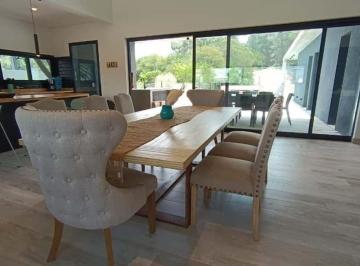 Casa · 225m² · 5 Ambientes · Casa en Venta - 4 Dorm. 3 Baños - Pinamar