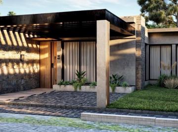 Casa · 150m² · 4 Ambientes · 1 Cochera · Departamento en Maipu