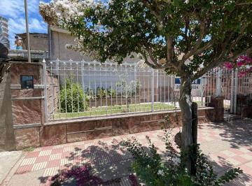 Casa de 5 ambientes, Córdoba · Casa en Venta - 3 Dorm. - San Lorenzo Sur a Cuadras de Av Sabattini - Cordoba Capital