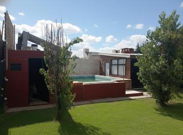 Casa · 21m² · 1 Ambiente · 2 Cocheras · Venta | Permuta - Lote/quincho con Piscina - Tierra de Sueños II, Roldán.