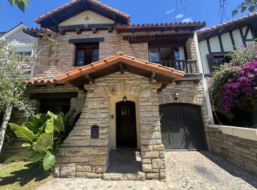 Casa · 375m² · 5 Ambientes · 1 Cochera · Venta Chalet 5 Ambientes en Stella Maris