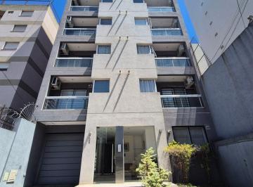 Departamento · 69m² · 3 Ambientes · Departamento de 3 Ambientes Al Frente - Banfield Este