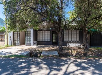 Casa · 123m² · 3 Ambientes · 1 Cochera · Venta - Casa Dos Dorm. Apta Credito - Fisherton