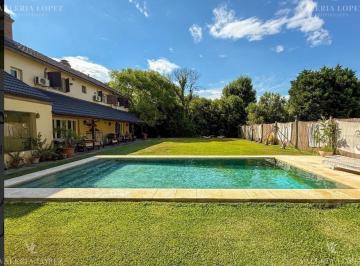 Casa · 360m² · 4 Ambientes · 1 Cochera · Casa en Alquiler en Highland Park Cc, Pilar, G. B. a. Zona Norte