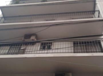 Departamento de 3 ambientes, Constitución · Venta Semipiso con Posibilidad de Renta!