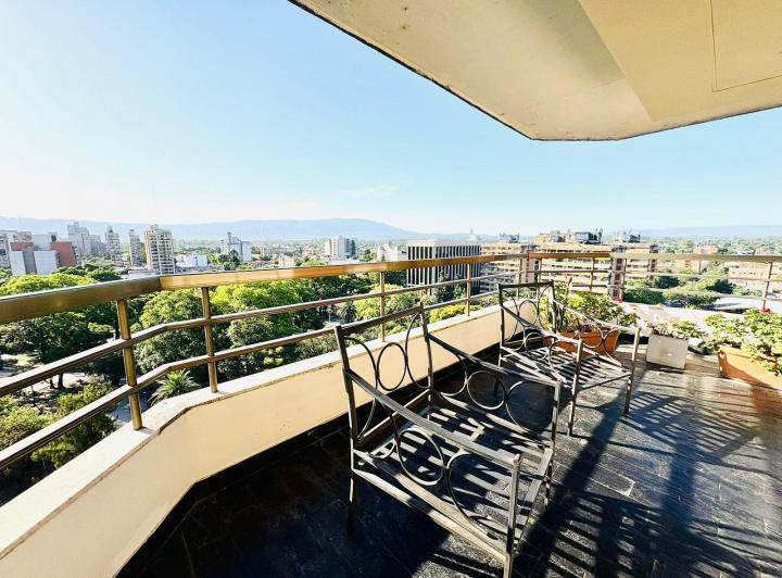 Departamento · 316m² · 12 Ambientes · 2 Cocheras