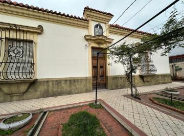 Casa · 233m² · 5 Ambientes · 3 Cocheras · Venta - Casa Ideal Institución o Residencia, Domingo Matheu, Rosario.