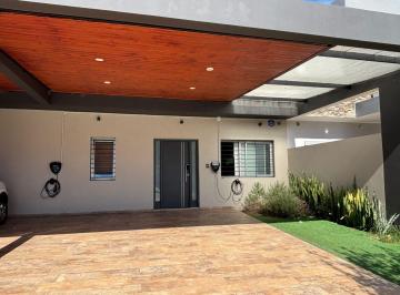Casa · 197m² · 5 Ambientes · 1 Cochera · Duplex en Venta Chacras del Norte 3 Dorm.