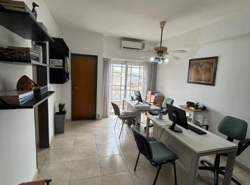 Departamento · 34m² · 2 Ambientes · Muy Buen Estado - a m de Av San Martin - a Dos Cuadras de Av Jaun m. de Rosas