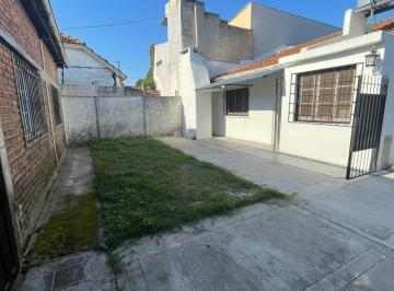 Casa · 105m² · 3 Ambientes · 1 Cochera · Casa Venta 3 Ambientes Villa Tesei
