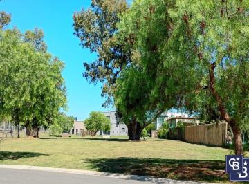 Terreno · 591m² · Venta de Lote Interno con Financiación Directa en Santa Emilia, Pilar del Este