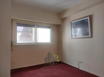 Oficina comercial · 33m² · 3 Ambientes · Alquiler de Consultorio con Recepción – Apto Profesional