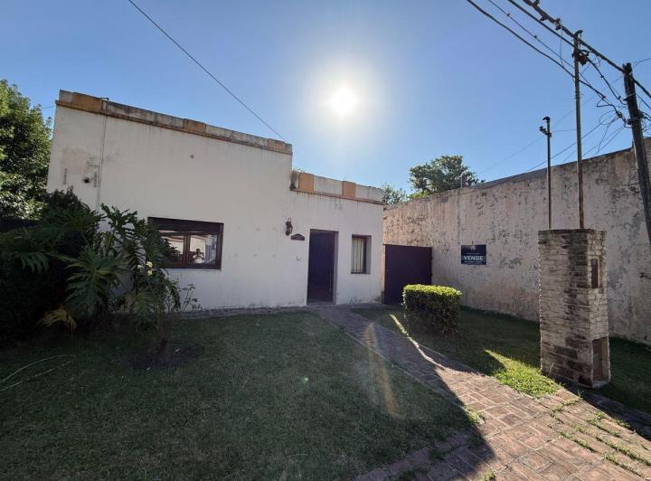 Casa · 500m² · 4 Ambientes · 1 Cochera