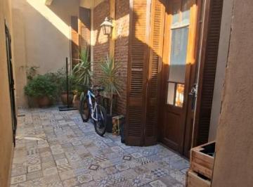 PH · 110m² · 3 Ambientes · Escalada 900. PH 3 Ambientes Planta Baja.