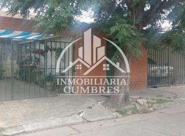 Casa · 240m² · 6 Ambientes · 1 Cochera · Casa en Barrio Santa Ana I