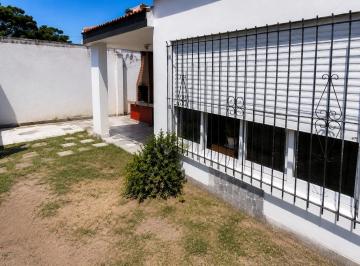 Casa · 64m² · 3 Ambientes · 1 Cochera · Casa en San Miguel