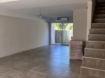 Casa de 5 ambientes, Tigre · Increible Triplex en Tigre Residencial - Venta