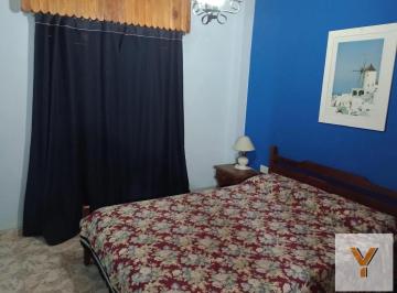 Casa · 150m² · 6 Ambientes · Casa en Alquiler - 4 Dorm. 2 Baños - Pinamar