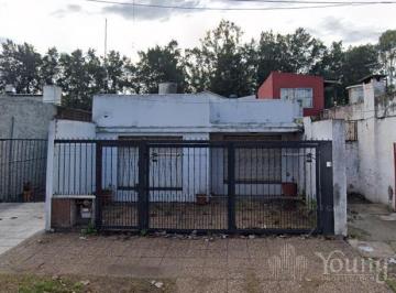 PH · 93m² · 3 Ambientes · 1 Cochera · PH de 3 Ambientes en Venta Al Frente con Cochera en Wilde