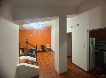 Casa en Venta de 3 ambientes  · Casa en Venta - Moreno