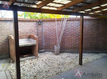 Casa · 57m² · 3 Ambientes · 1 Cochera · Casa en Venta La Plata