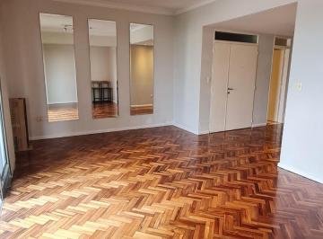 Departamento · 93m² · 6 Ambientes · Venta Departamento 3 Dorm. Santa Fe 745