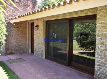 Foto1 · Venta de Casa en Punta del Este - Construcción Tradicional en Una Planta.